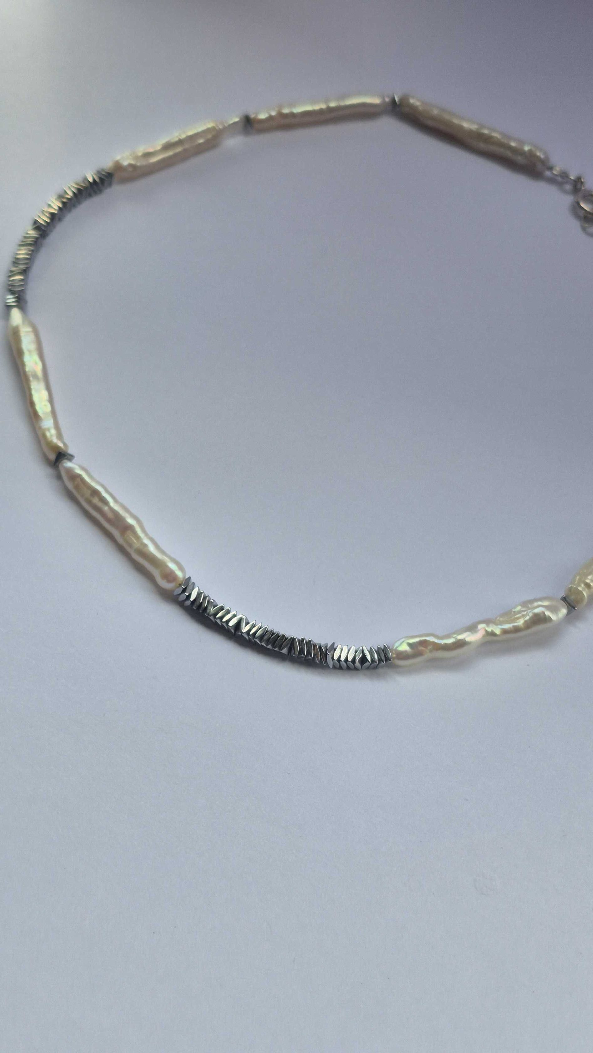 colier perle lunguiete